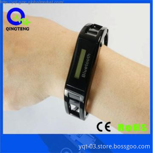 2012 fashion bluetooth bracelet watch with vibrating and caller ID